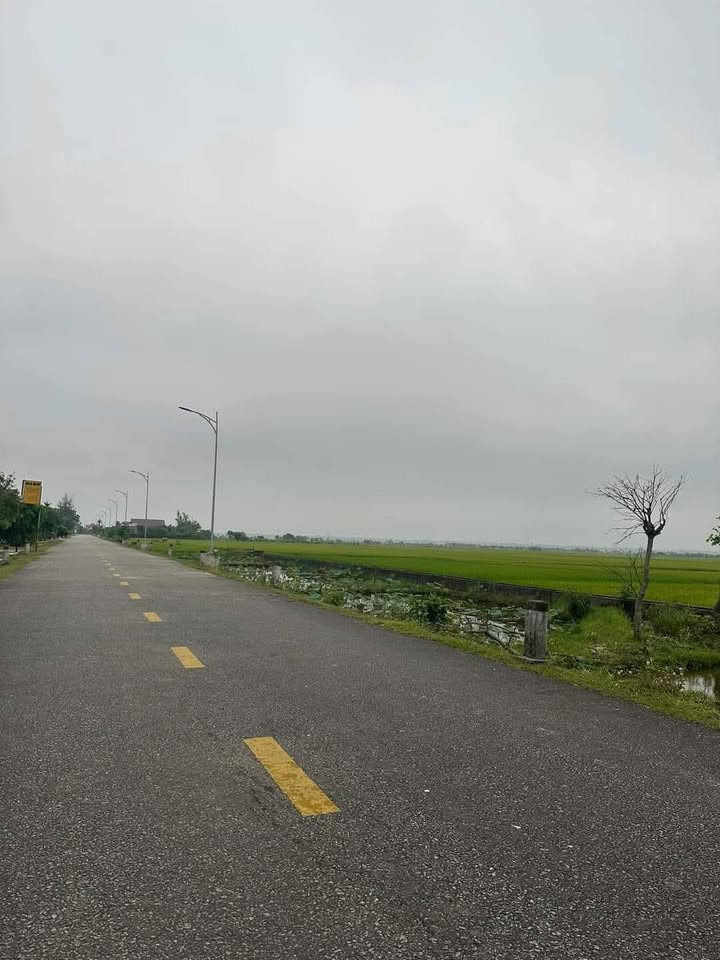 Đất nền mặt tiền đường Tam Giang, TT Sịa 200m² giá 1 tỷ - Cơ hội đầu tư tuyệt vời!