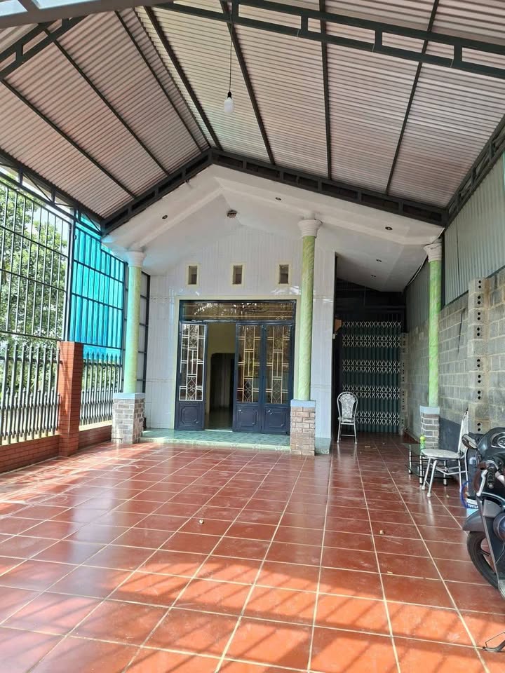 Nhà riêng Bảo Lộc 249m² giá 2.2 tỷ - Hẻm lớn, sẵn sàng ở ngay!