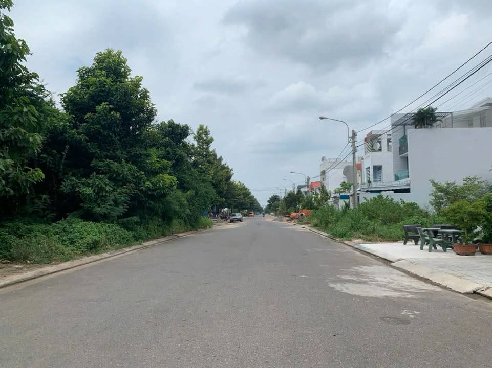 Đất thổ cư mặt đường Đào Duy Tùng, Phan Thiết 100m² giá 3 tỷ - Đầu tư sinh lời ngay!