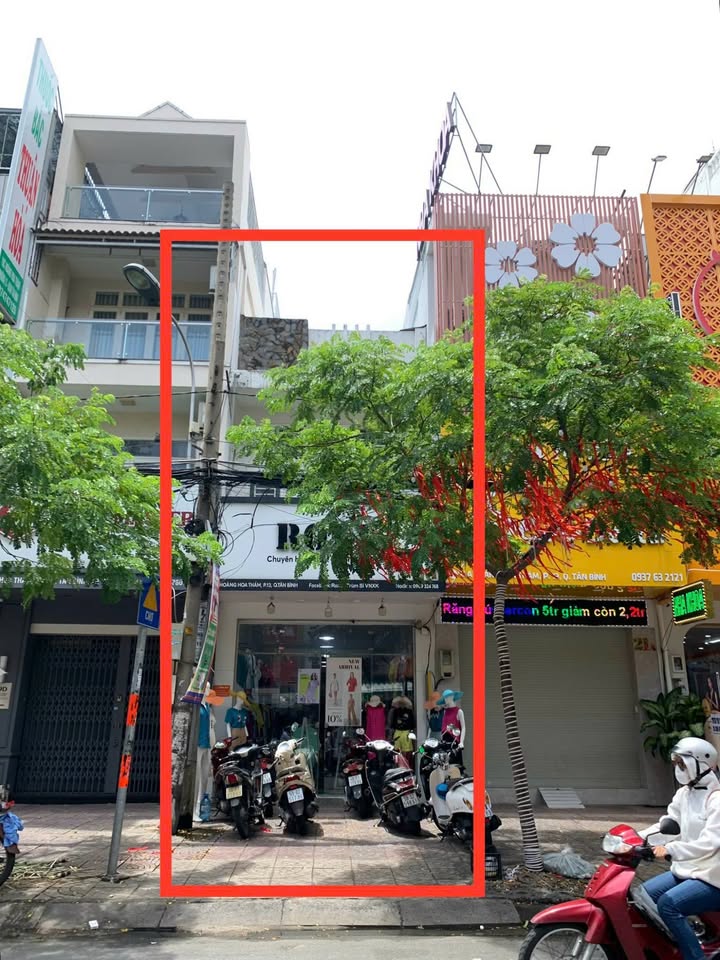 Bán nhà mặt tiền 21 Hoàng Hoa Thám, Tân Bình 74m² - Đầu tư sinh lời cao!