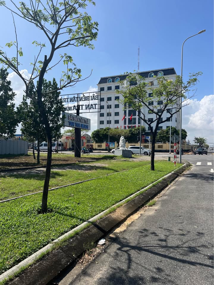 Đất biển Tân Trà Đà Nẵng 82,5m² giá 4,xxx tỷ - Cơ hội đầu tư hấp dẫn!