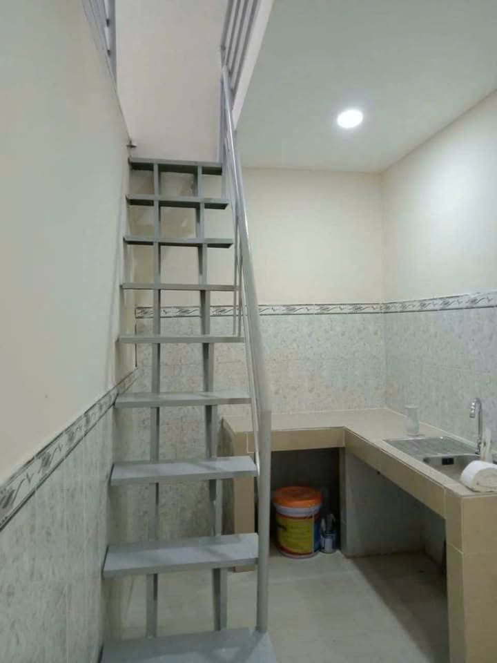 Nhà bán Hóc Môn 46m² giá 1.5 tỷ - Vị trí VIP gần đường lớn!