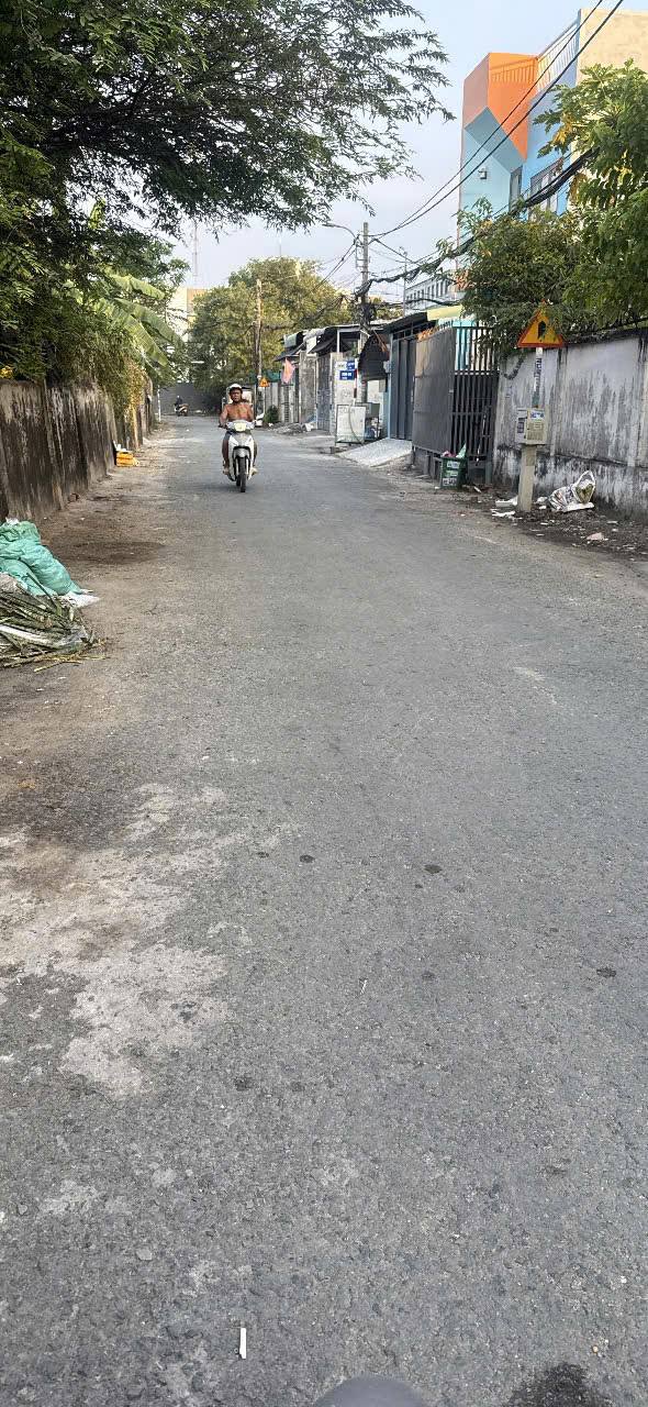 Nhà riêng Hóc Môn 72m² giá 3.4 tỷ - Sổ hồng chính chủ, thương lượng tốt!