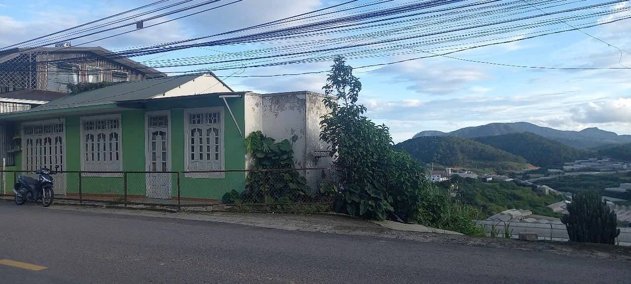 Lô đất 2 mặt tiền đường An Sơn, Đà Lạt 1.760m² giá 54.6 tỷ - Cơ hội đầu tư tuyệt vời!