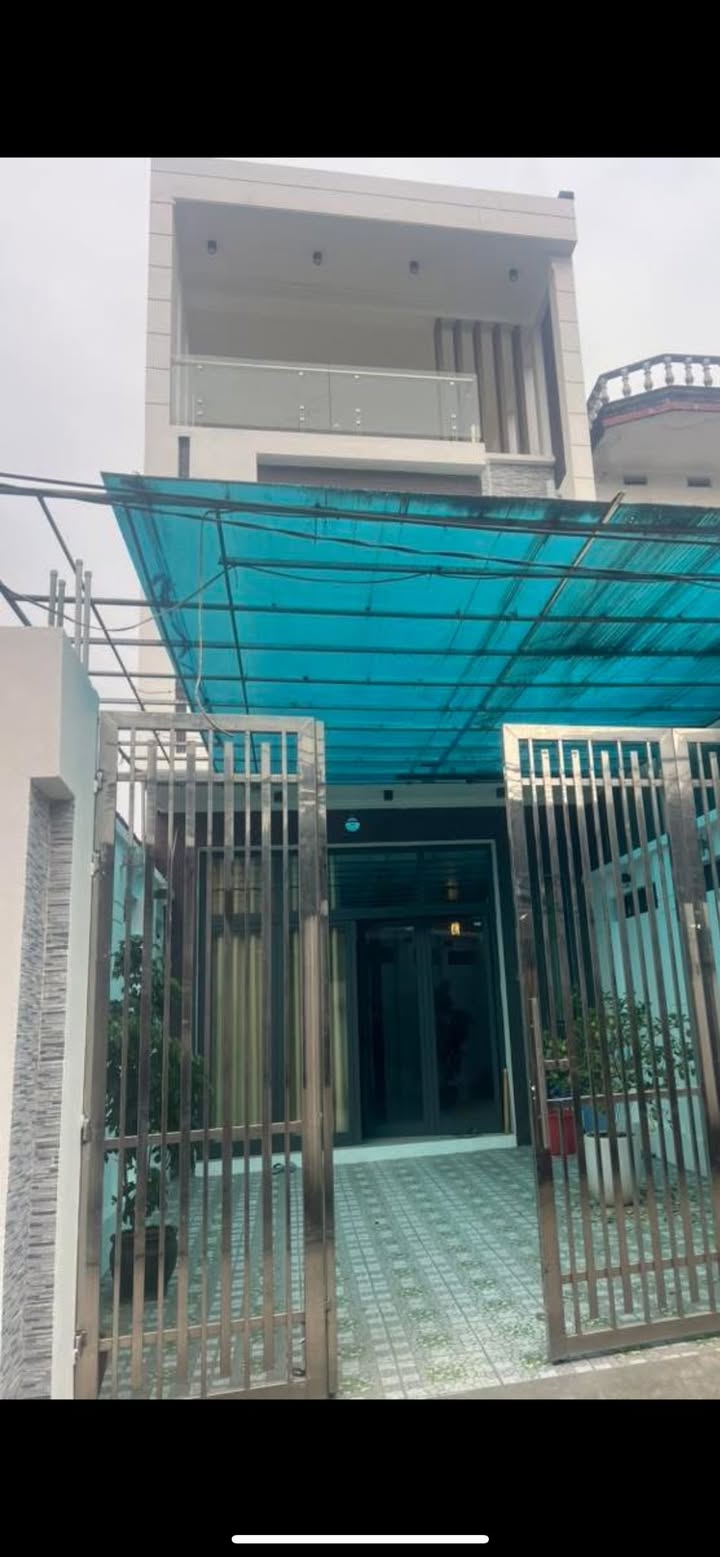 Nhà phố 3 tầng Kiêu Kỵ 126m² giá 14 tỷ - Sẵn sàng vào ở ngay!