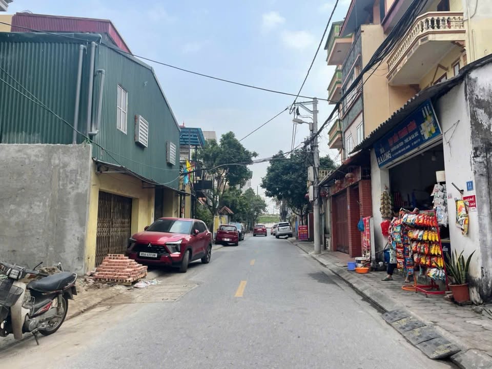 Đất Giang Biên Long Biên 30m² giá 4 tỷ - Ngõ nông ô tô vào tận nơi!