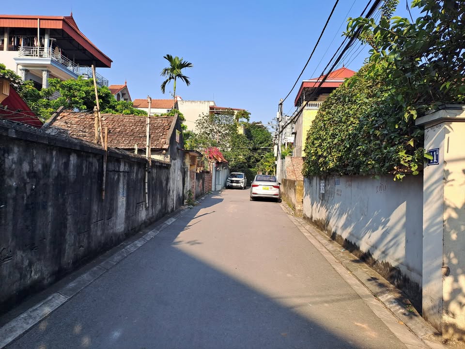 Đất Cổ Bi, Gia Lâm 60m² giá 6.1 tỷ - Lô góc, ô tô vào tận nơi!