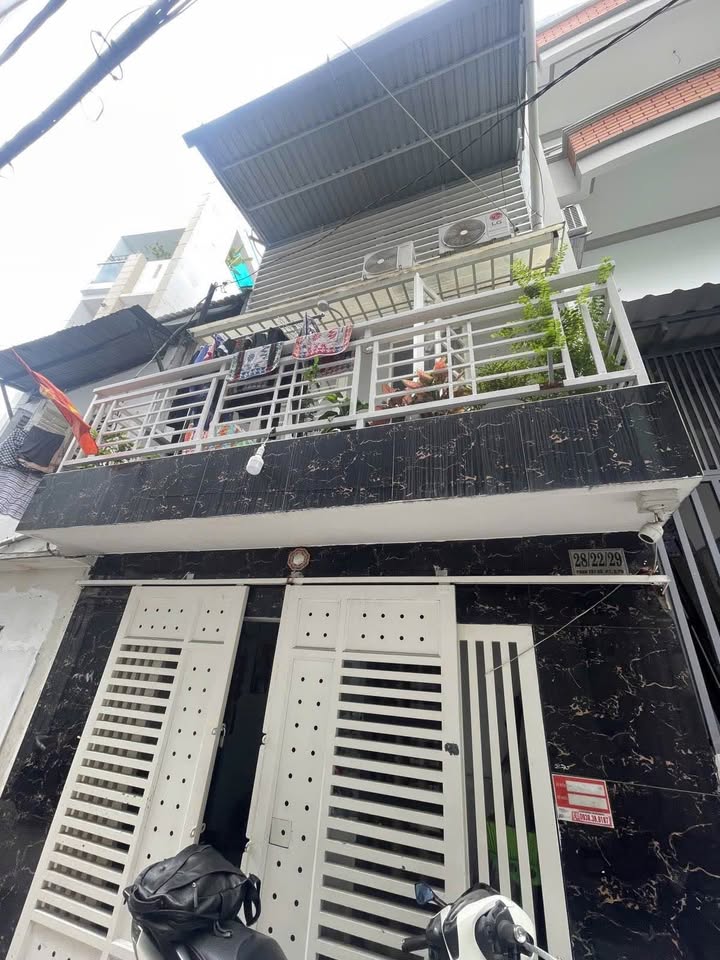 Nhà Phan Tây Hồ, Phường 7, Quận Phú Nhuận, 24m² giá 5.3 tỷ - Đầu tư sinh lời!