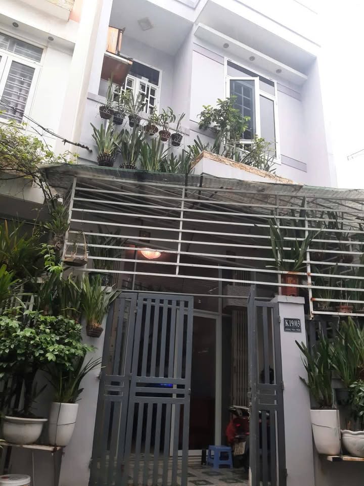 Nhà 2 tầng kiên cố tại Đà Nẵng 59m² giá 5.9 tỷ - Đường kiệt 5m thông thoáng!