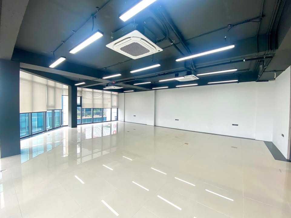 Văn phòng cho thuê mặt đường Nguyễn Tuân, Thanh Xuân 50m² chỉ 9.5 triệu - Vị trí đắc địa!