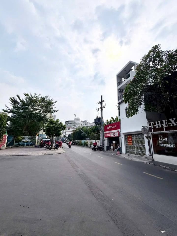 Nhà mặt tiền Đặng Văn Ngữ, Phú Nhuận 111m² giá 27 tỷ - Đầu tư sinh lời ngay!