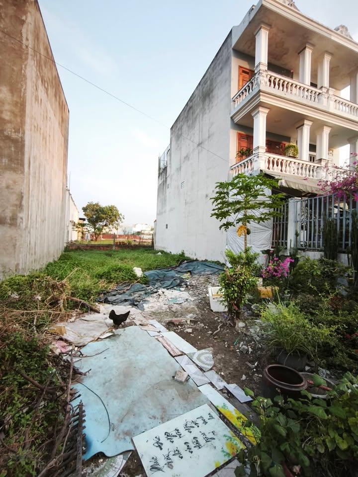 Lô đất Xuân Thới Thượng 128m² giá 4.35 tỷ - Xây dựng tự do, cơ hội đầu tư hấp dẫn!