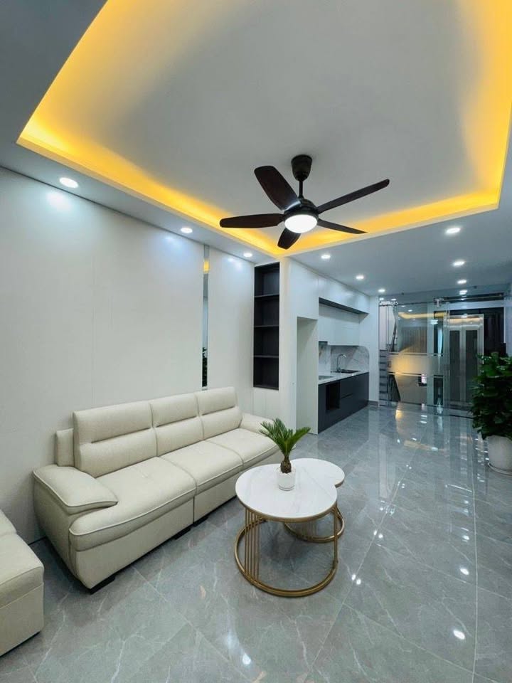 Nhà 6 tầng Ngõ 198 Xã Đàn 45m² giá 13 tỷ - Sẵn sàng ở ngay!