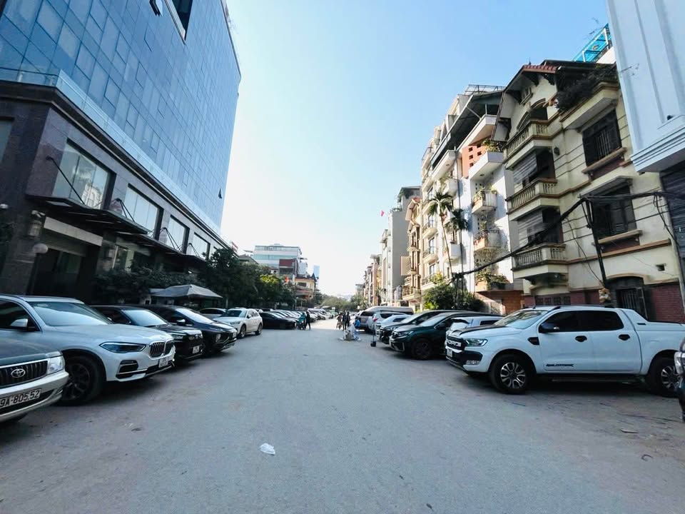 Nhà phố Giang Văn Minh Ba Đình 90m² giá 47 tỷ - Vị trí đắc địa, ô tô tránh nhau!