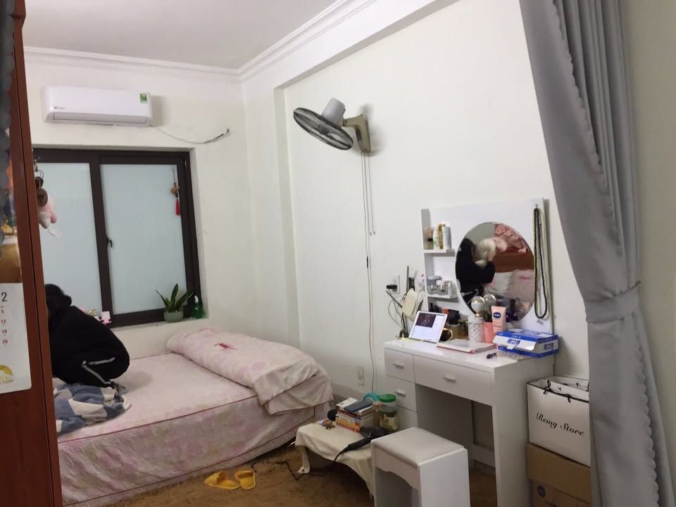 Phòng cho thuê tại Phúc Tân, Hoàn Kiếm 3.5 triệu - Đầy đủ tiện nghi, vào ở ngay!