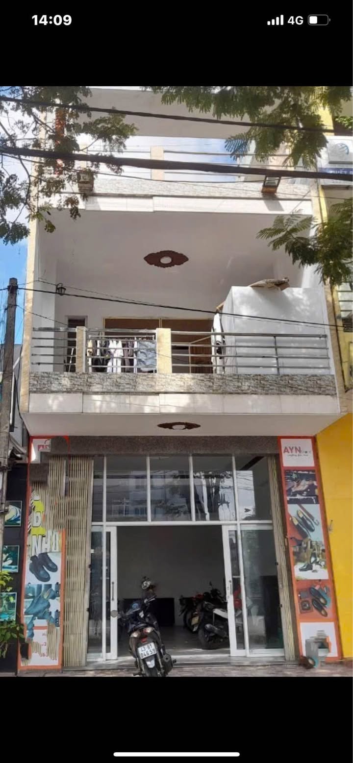 Nhà 2 tầng mặt tiền Ngô Quyền, Sơn Trà 150m² giá 8.8 tỷ - Đầu tư sinh lời hấp dẫn!