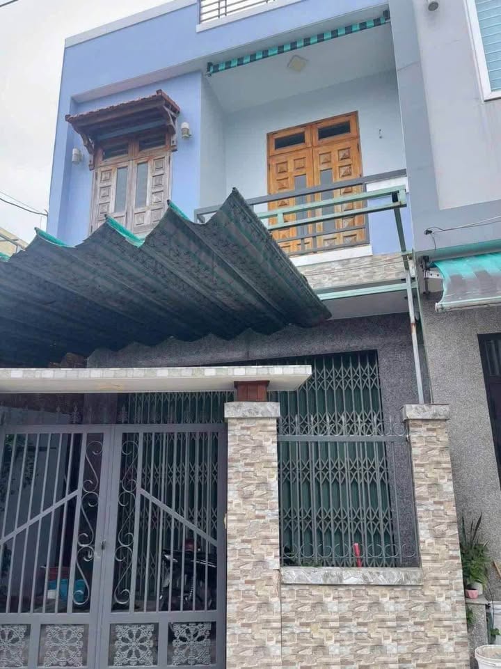 Nhà 2 tầng kiệt ô tô Tô Hiệu 120m² giá 3.15 tỷ - Vị trí lý tưởng cho gia đình!