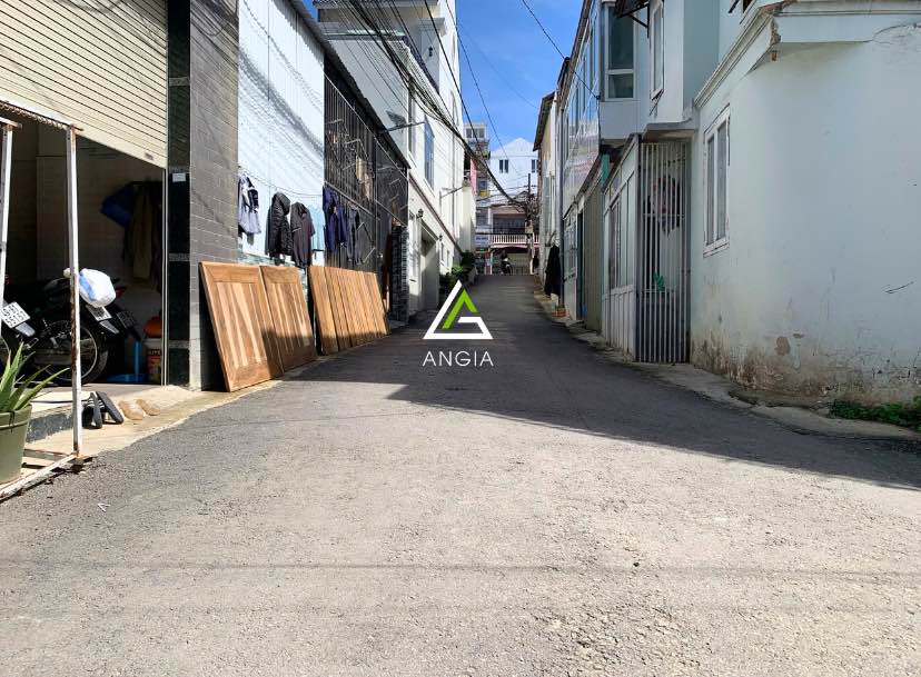 Nhà Phan Chu Trinh, Đà Lạt 45m² giá 4.3 tỷ - Cần sửa chữa thêm!