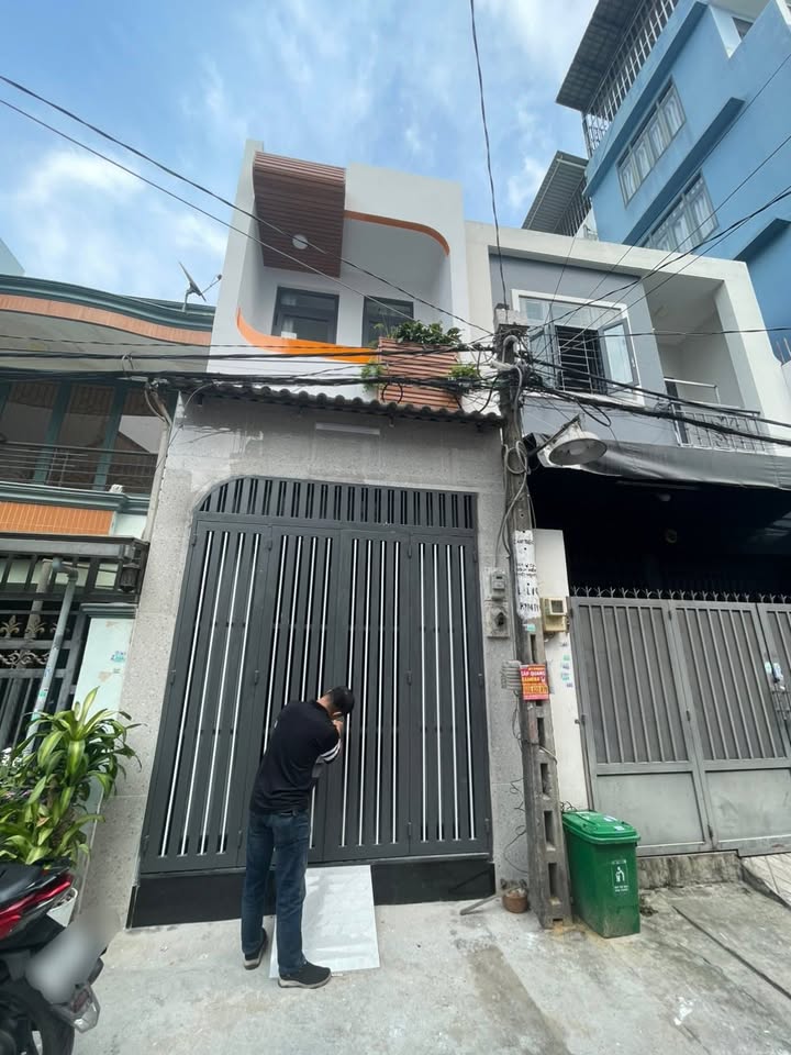 Nhà mặt tiền Lê Văn Quới, Bình Tân 42m² giá 5.15 tỷ - Sẵn sàng vào ở ngay!