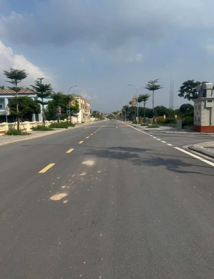 Đất nền thôn Mai Hiên, Đông Anh 60m² giá 9.6 tỷ - View hồ hiếm có!