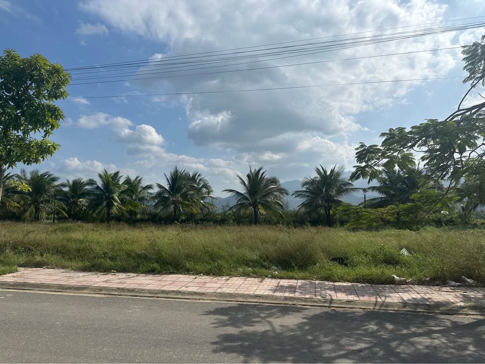 Đất nền Khu đô thị ven sông Tắc Nha Trang 125m² giá 6.25 tỷ - Đầu tư sinh lời ngay!