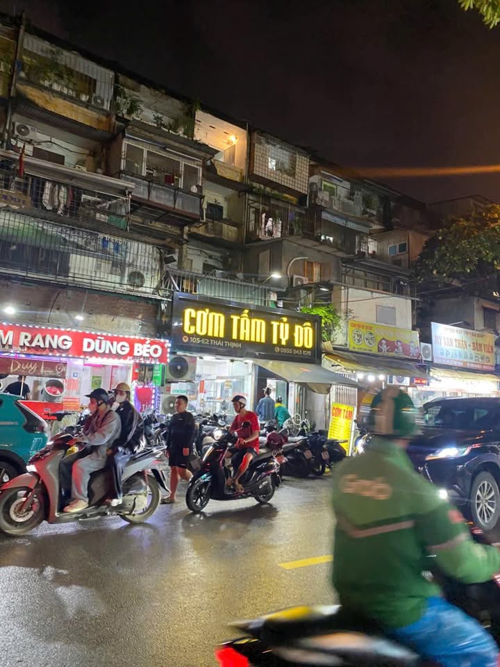 Mặt bằng cho thuê đường Thái Thịnh 80m² - Vị trí đắc địa, đông khách ăn!