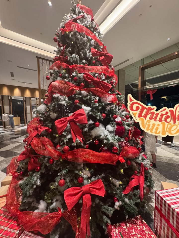 Nhà 4 Tầng Mặt Tiền Đường Lý Thường Kiệt, Quy Nhơn 36m² giá 5.3 tỷ - Gần Biển và Chợ