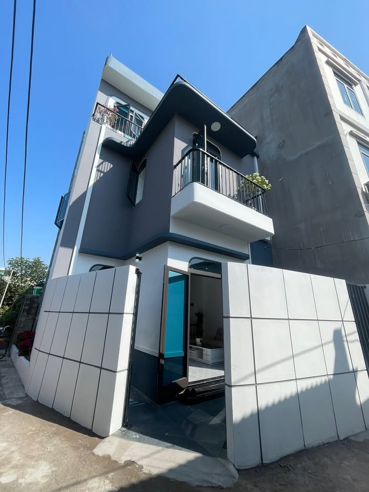 Nhà góc 3 tầng tại phố Việt Hoà 54m² giá 2 tỷ - Full nội thất, sẵn sàng vào ở!