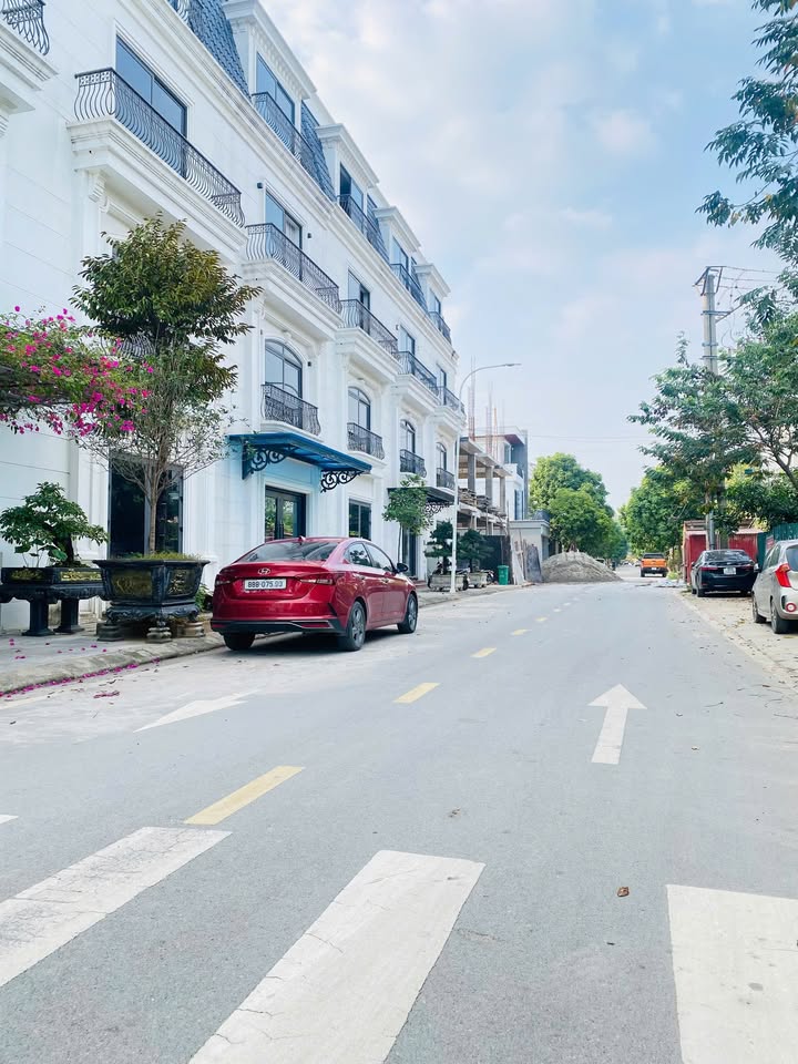 Đất phân lô tại Chung Cư VCI - Định Trung - 120m² - Vị trí đắc địa, cơ hội đầu tư sinh lời!