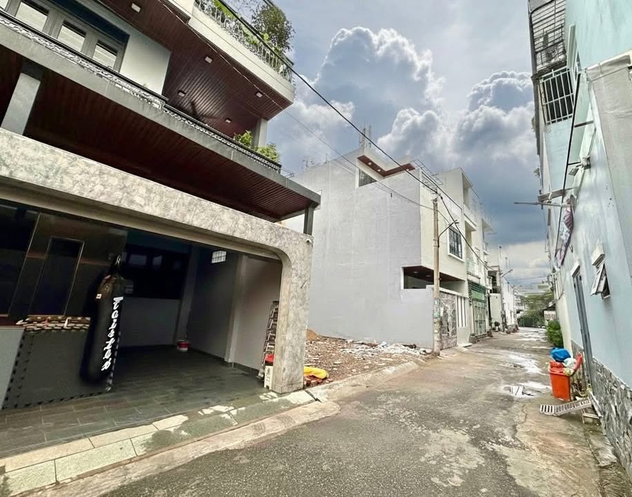 Lô đất Linh Tây 92m² giá 8.2 tỷ - Đường nhựa ô tô vào thoải mái!