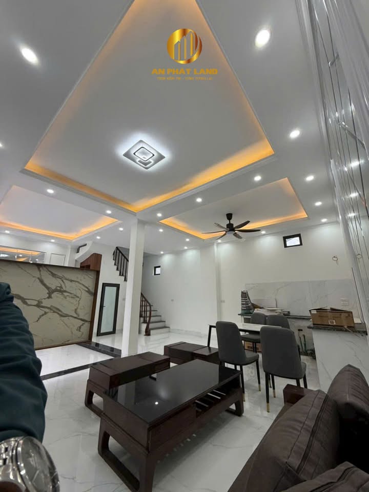 Nhà đẹp Ninh Sơn 52.9m² giá 3 tỷ - Thiết kế hiện đại, ô tô đậu cửa!