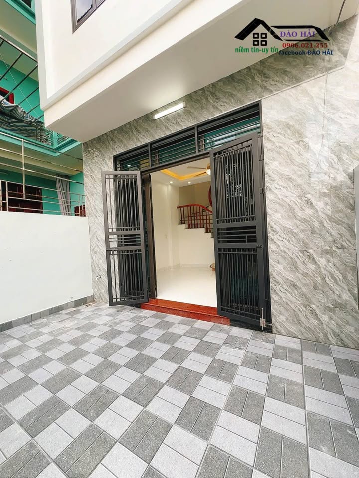 Nhà 3 tầng Trần Lãm Thái Bình 53,9m² giá 2,0xx tỷ - Không gian sống lý tưởng!