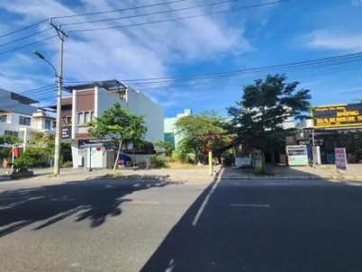 Biệt thự Townhouse Mai Chí Thọ, quận Cẩm Lệ, diện tích 206m² giá 18 tỷ - Không gian sống đẳng cấp!