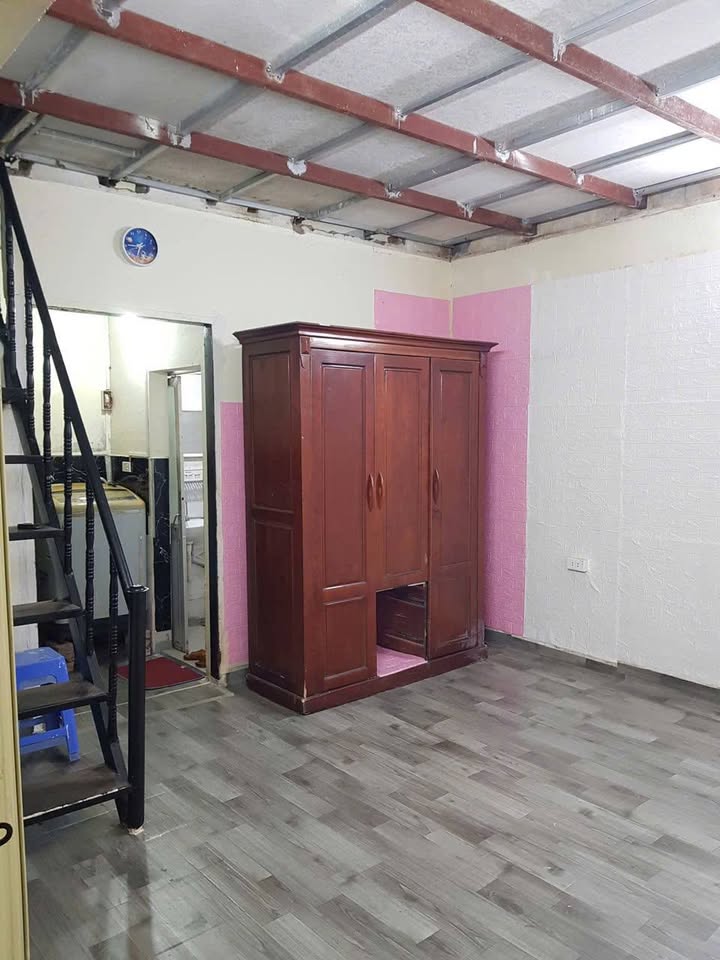 Nhà riêng ngõ 364 đường Giải Phóng, 26m² giá 2.05 tỷ - Chính chủ bán gấp!