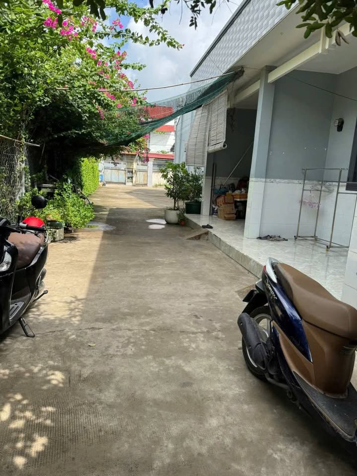 Nhà cho thuê Lái Thiêu 70m² giá 5.5 triệu - Hướng Nam, đầy đủ tiện nghi!