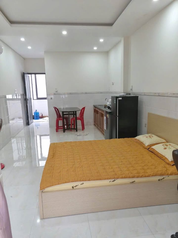 Căn hộ mini cho thuê tại Chung cư Bình Phú 2, Nha Trang 4.5 triệu - Ban công thoáng mát, đầy đủ nội thất!