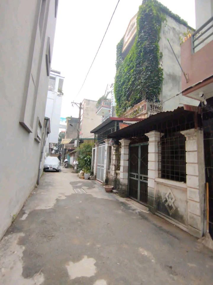 Nhà phố Lê Quang Đạo 40m² giá 1 tỷ - Ô tô đỗ cửa, gần nhiều tiện ích!