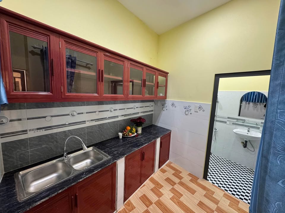 Bán Nhà Hẻm Căn Góc Phường Tây Nha Trang 46.8m² - Thiết Kế Thoáng Mát!