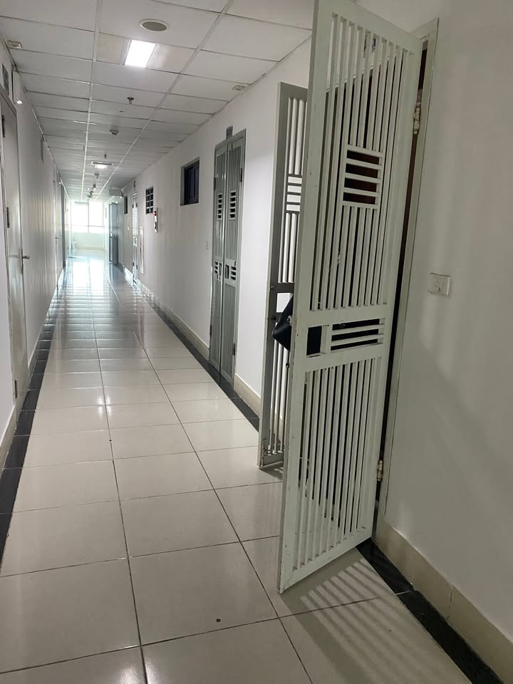 Căn hộ CC VP6 Linh Đàm 66m² giá 3 tỷ - View hồ cực đẹp!