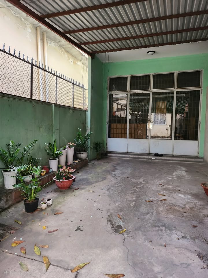 Nhà mặt tiền Gò Cấm Đệm, Tân Bình 80m² giá 13.7 tỷ - Kinh doanh thuận lợi!