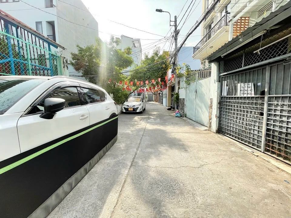 Nhà phố Bình Thạnh 41m² giá 5 tỷ - Gần Quận 1, hẻm thông thoáng