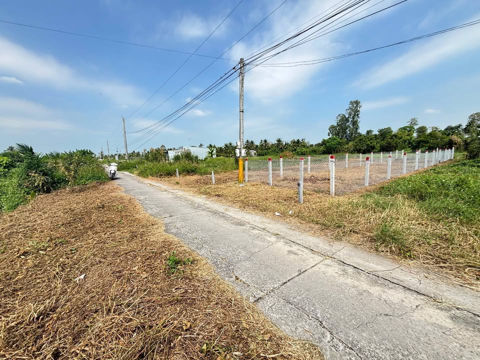 Bán đất mặt tiền kênh 7 Thạnh Lộc 245m² giá 600 triệu - Tiềm năng đầu tư sinh lời!