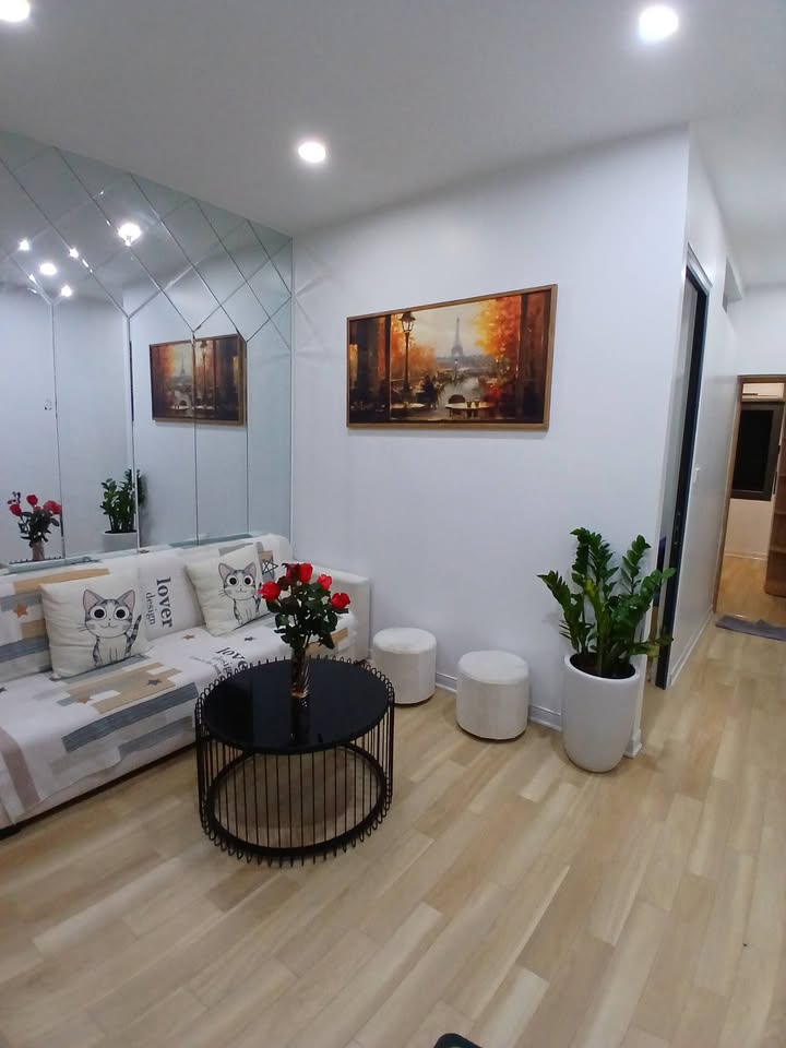 Căn hộ Tập thể Thái Thịnh Đống Đa 65m² giá 3.5 tỷ - Nhà đẹp ở ngay, ô tô kề sát!