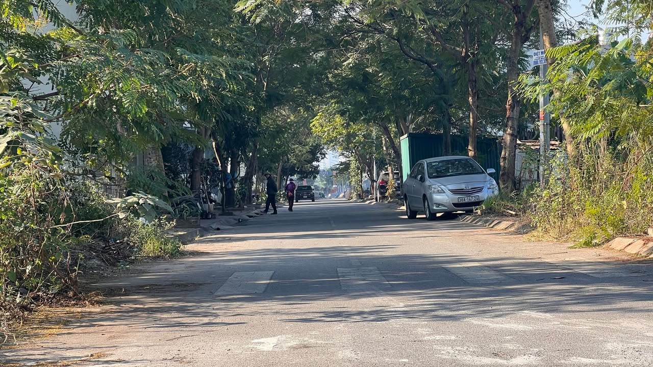 Đất nền lô góc xã Đặng Xá, Gia Lâm 80m² giá 5.76 tỷ - Chủ bao sổ đỏ, thương lượng!