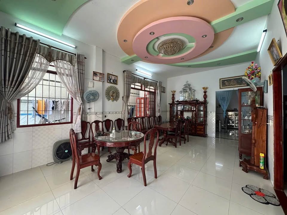 Nhà cấp 3 chính chủ TP Tân An 218m² giá 3.9 tỷ - Sẵn sàng vào ở ngay!