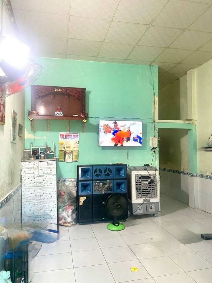 Nhà C4 đường Lê Văn Lương, Quận 7, 52m² chỉ 4 tỷ - Vị trí đắc địa gần trung tâm!