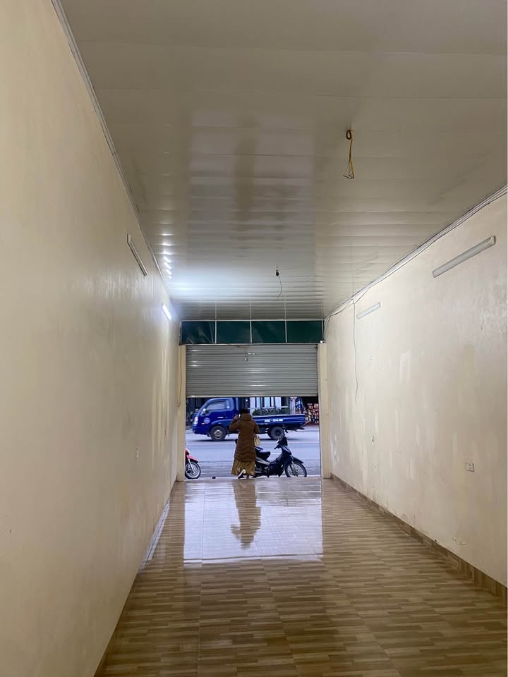 Cho thuê nhà cấp 4 đường Hoàng Văn Thụ, Lương Sơn 74.9m² - Mặt tiền kinh doanh lý tưởng!