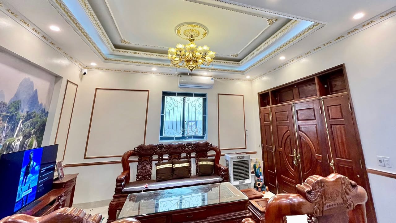 Nhà lô góc Đông La, Hoài Đức 57m² giá 7.6 tỷ - Kết cấu chắc chắn, thiết kế sang trọng