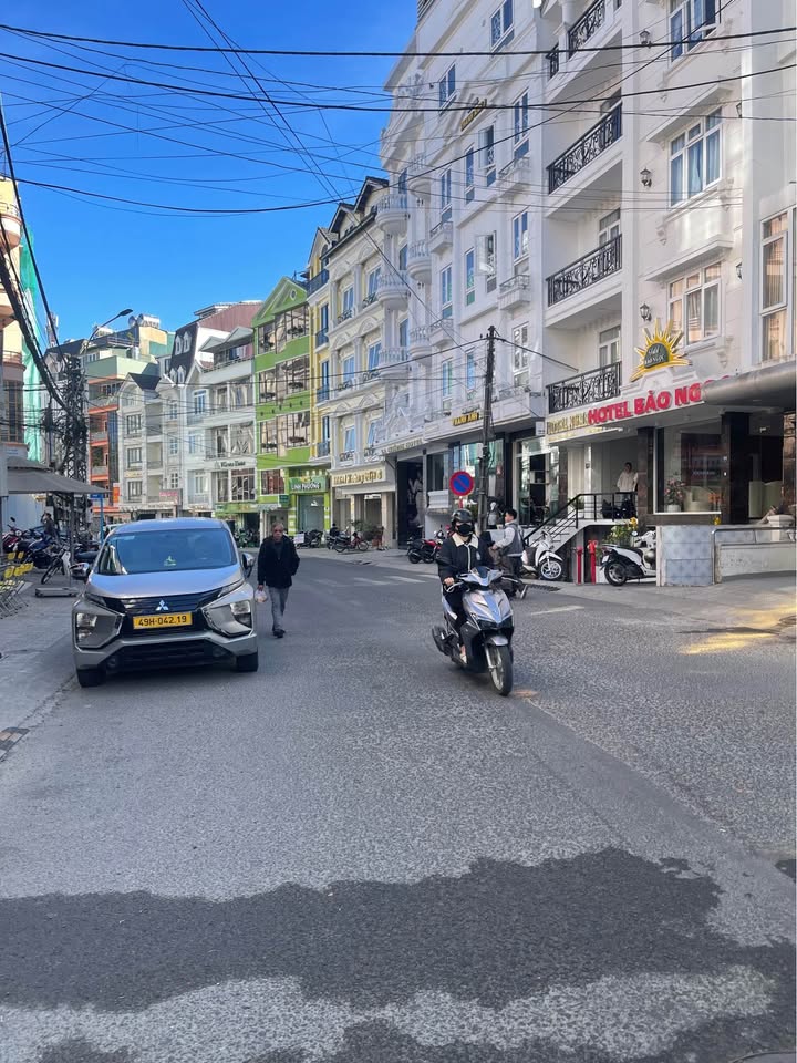 Nhà riêng Phường 1 Đà Lạt 53m² giá 5 tỷ - Sổ đỏ chính chủ, vị trí đắc địa!