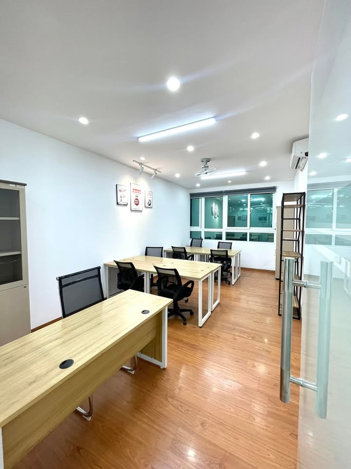 Văn phòng cho thuê tại Nguyễn Trãi, Thanh Xuân 11.7 triệu - Sẵn sàng làm việc 24/7!